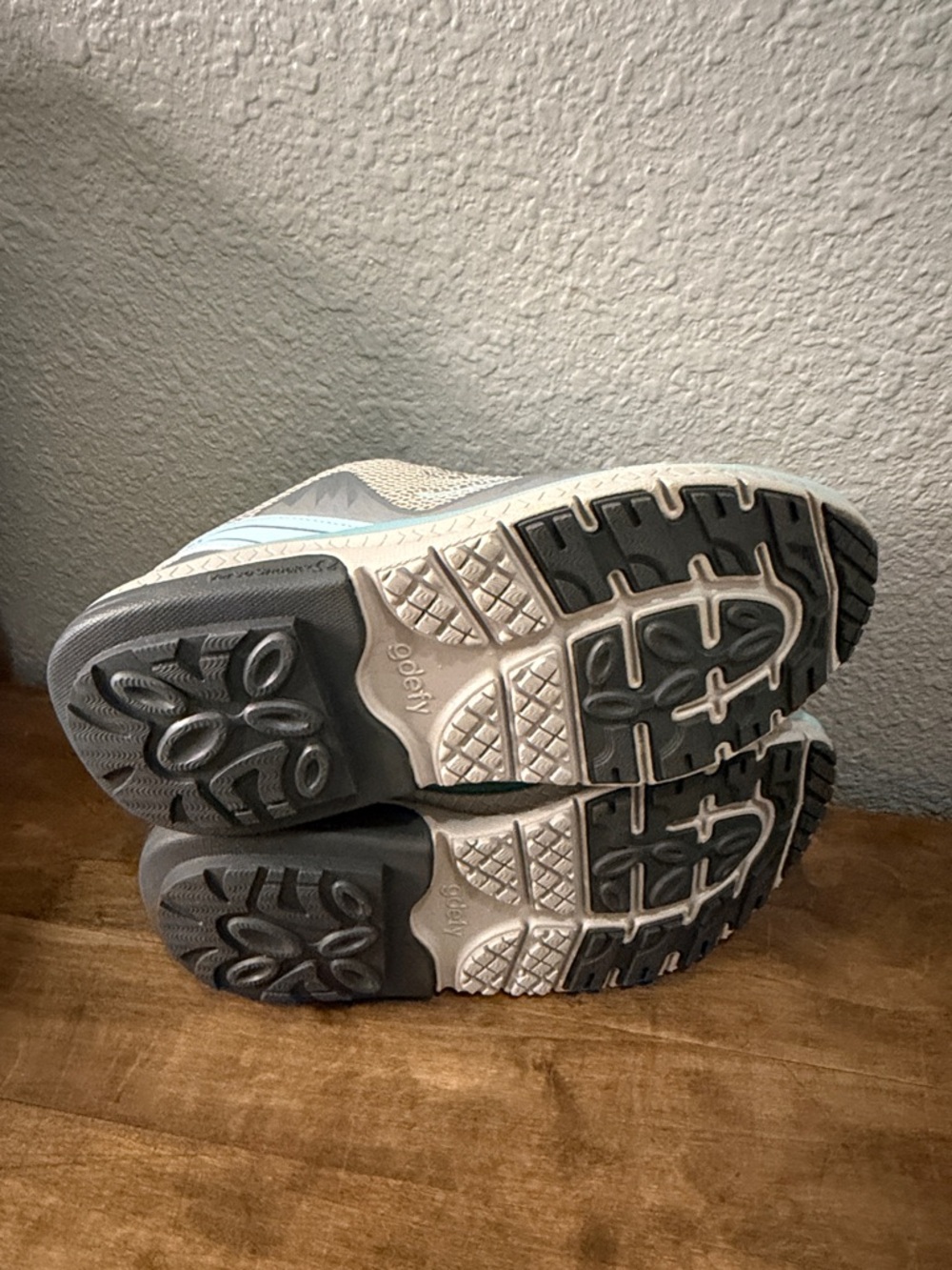 Gdefy Mighty Walk Women's Light Blue & Gray Walking Sneakers size 9.5 - Picture 7 of 8